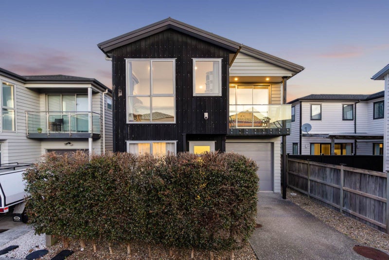 1 Silvereye Road, Hobsonville, Auckland - Carousel 1