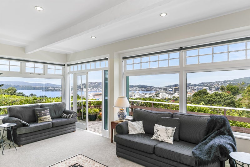 52 Barnard Street, Wadestown, Wellington - Carousel 1