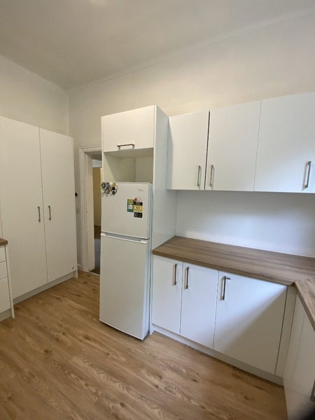 164 Glenmore Street, Northland, Wellington - Carousel 2