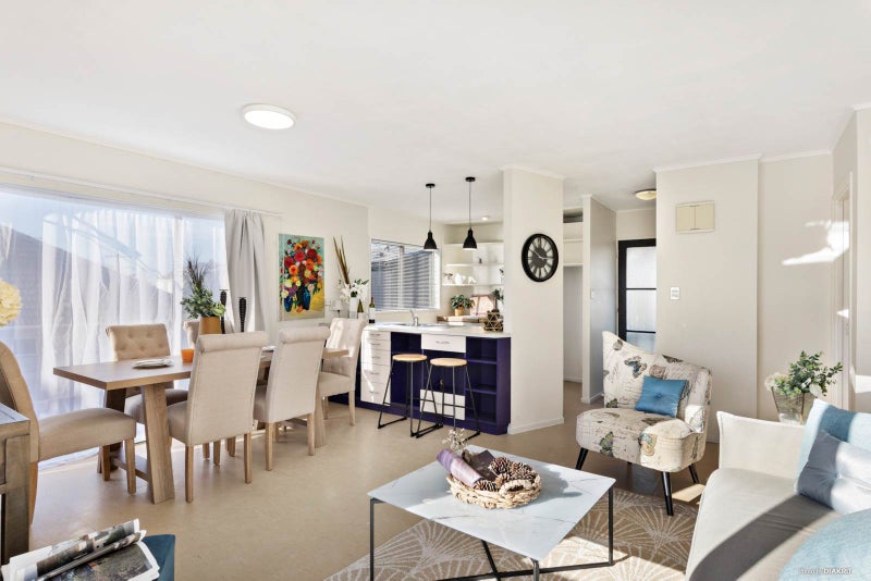 2/48 Daventry Street, Waterview, Auckland - Carousel 2