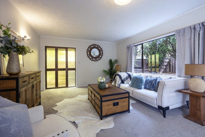 5/58 Hayr Road, Three Kings, Auckland - Carousel 1