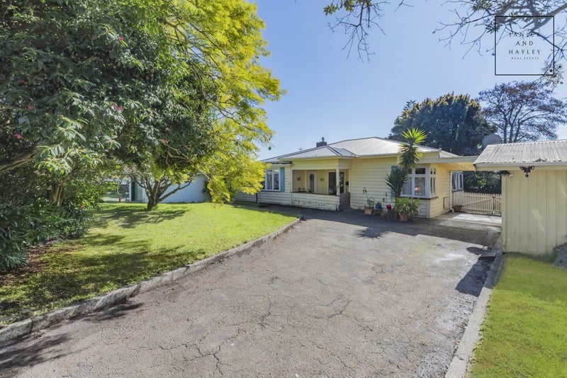 46 Grande Vue Road, Hillpark, Auckland - Carousel 1