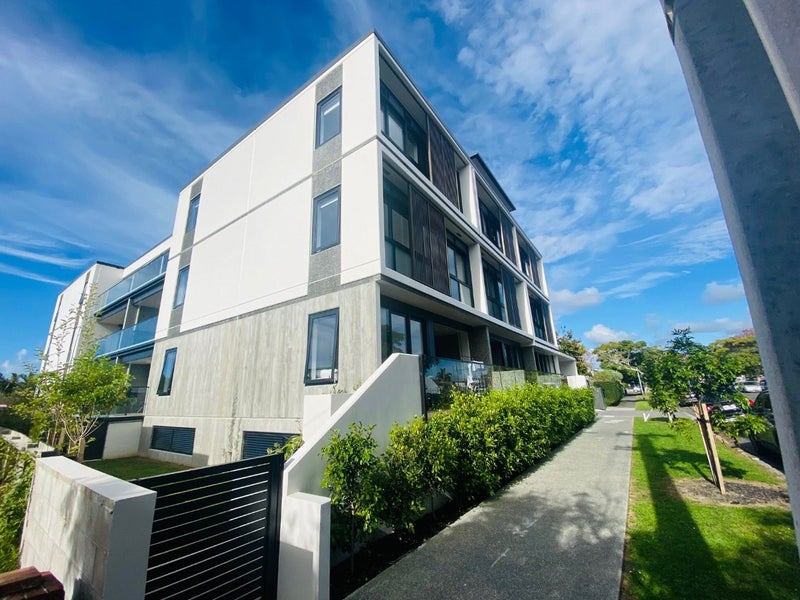 204/9 Walmer Road, Point Chevalier, Auckland - Carousel 2