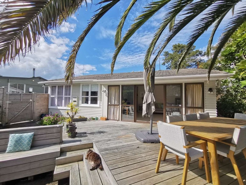 24 Line Road, Glen Innes, Auckland - Carousel 1