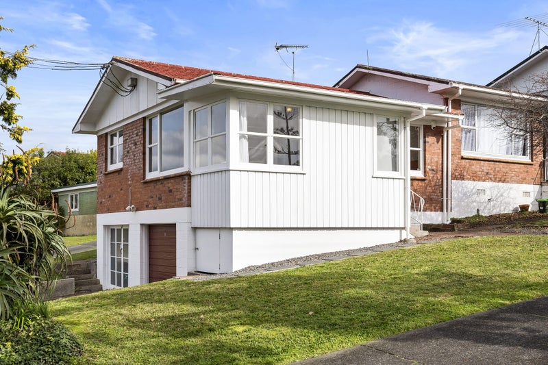 4/3 Rathlin Street, Blockhouse Bay, Auckland - Carousel 1