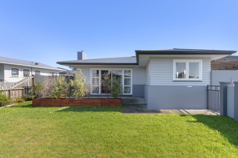 54 Alexander Avenue, Onekawa, Napier - Carousel 2