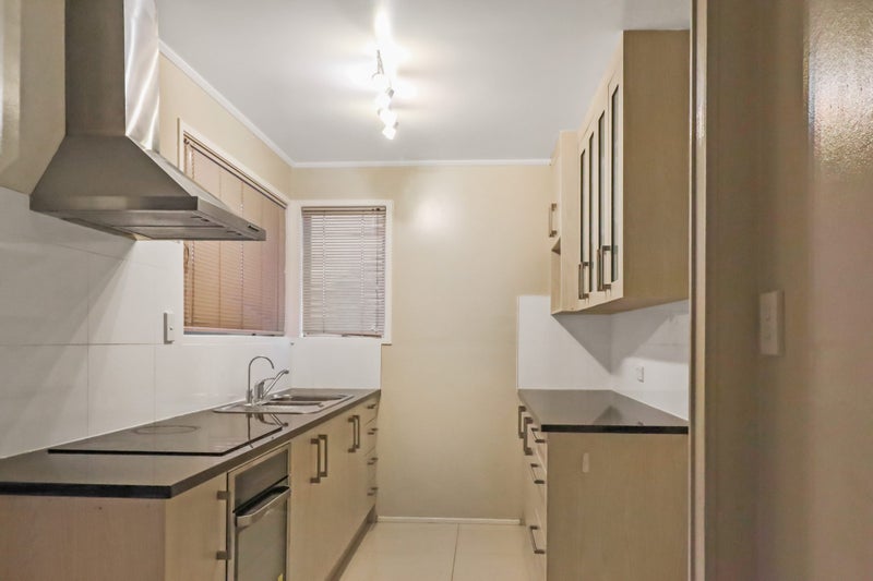 18 Becker Drive, Weymouth, Auckland - Carousel 2