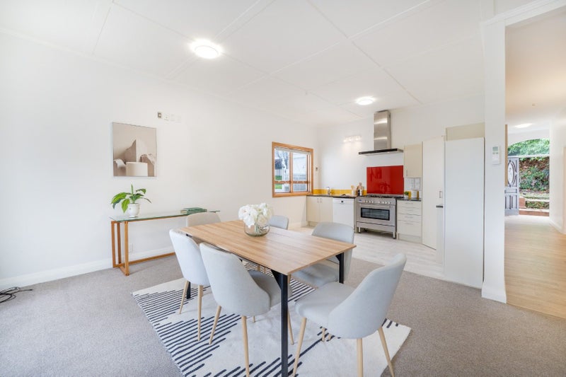 53 Hataitai Road, Hataitai, Wellington - Carousel 2