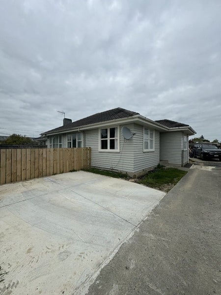 5 Dalesford Street, Silverdale, Hamilton - Carousel 1