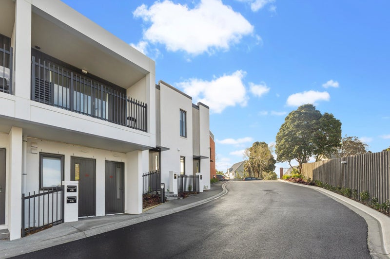 4/124 Taylors Road, Mount Albert, Auckland - Carousel 1