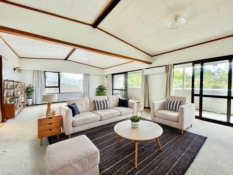 2 Vale Street, Otumoetai, Tauranga - Carousel 2