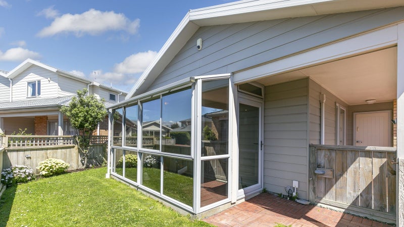 30/25 Tacy Street, Kilbirnie, Wellington - Carousel 1