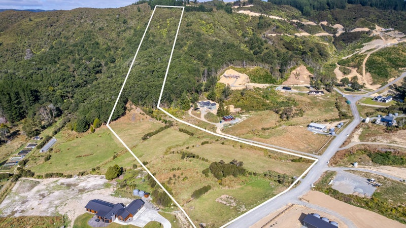 485 Katherine Mansfield Drive, Blue Mountains, Upper Hutt - Carousel 1