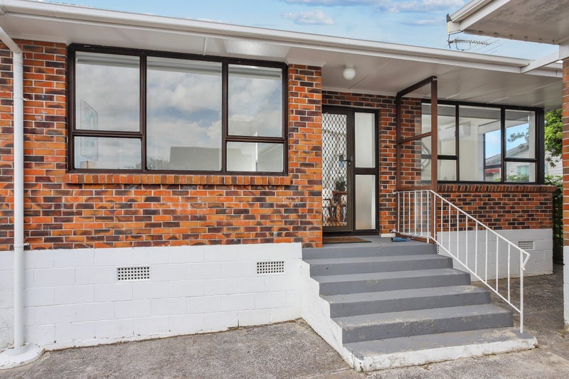 1/43 Kings Road, Panmure, Auckland - Carousel 1