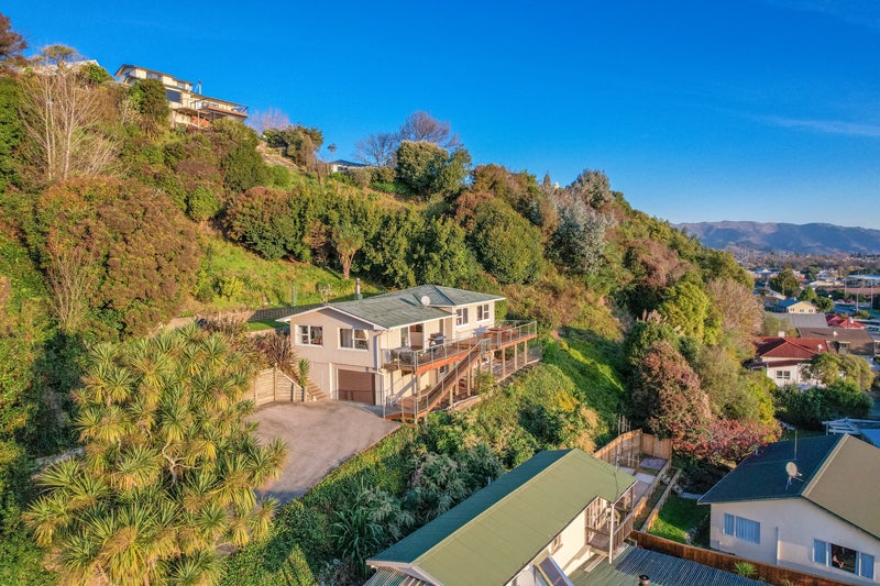 145 Tahunanui Drive, Tāhunanui, Nelson - Carousel 2