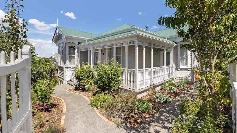 1/9 Ohinerau Street, Remuera, Auckland - Carousel 1