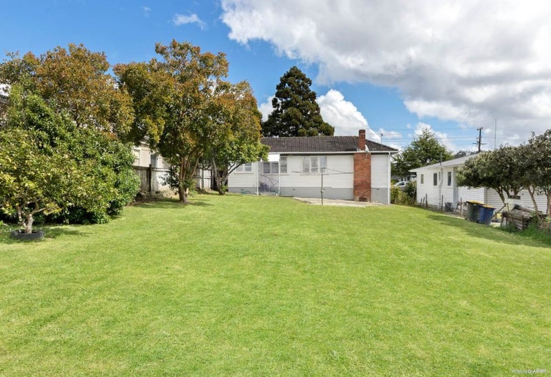 13 Netherlands Avenue, Kelston, Auckland - Carousel 10