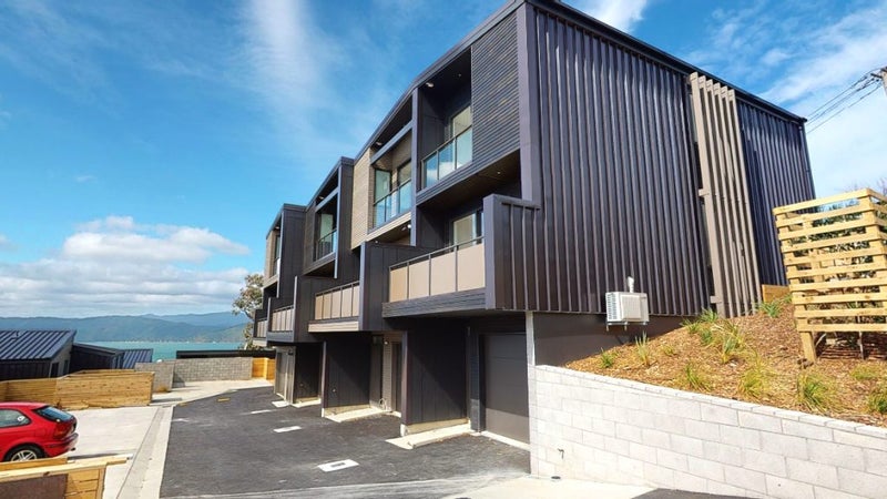 1/80 Seatoun Heights Road, Seatoun, Wellington - Carousel 1
