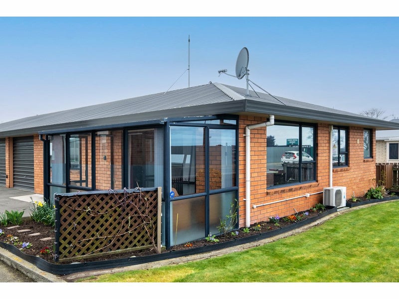 1/347 Church Street, West End, Timaru - Carousel 1