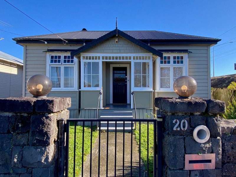 20 Sunnyvale Road, Greenlane, Auckland - Carousel 1
