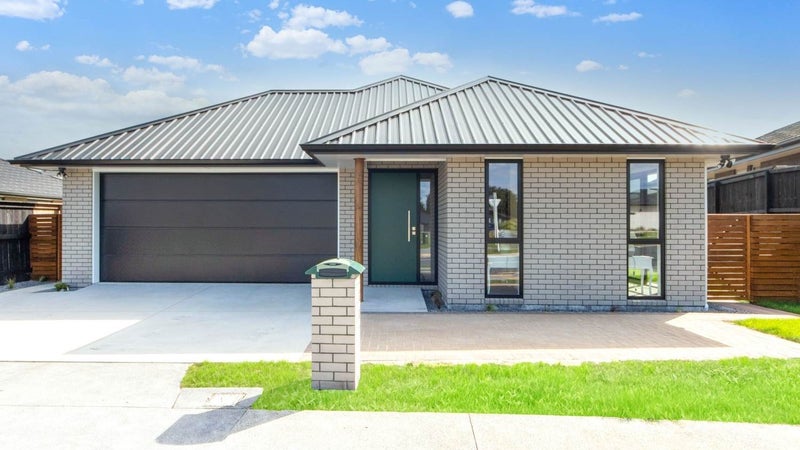 6 Te Paahi Avenue, Waiuku, Waiuku - Carousel 1