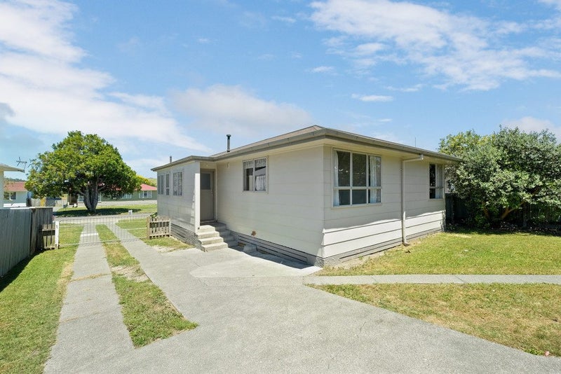 16 Lawrence Street, Outer Kaiti, Gisborne - Carousel 2