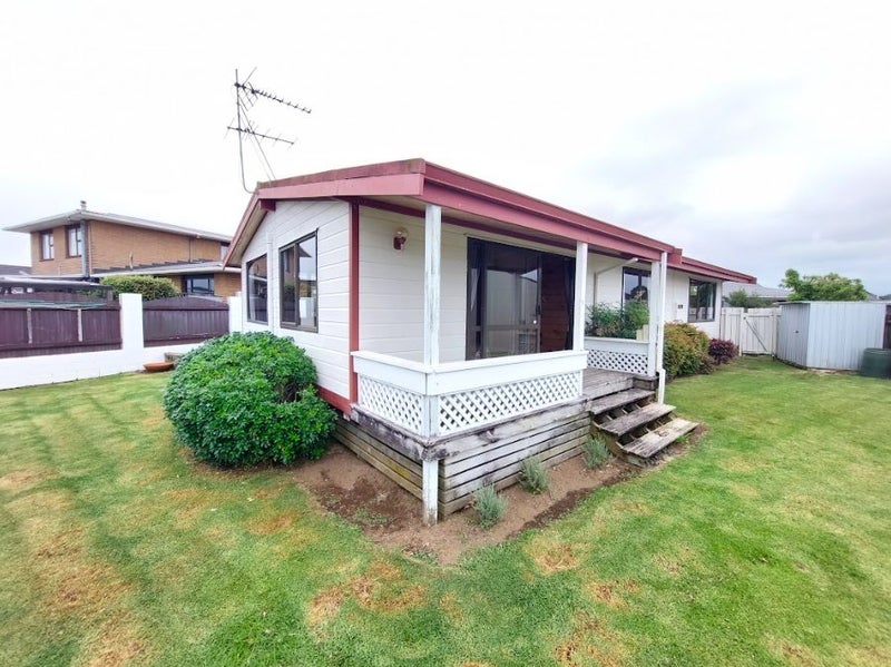 21 Puketotara Street, Highlands Park, New Plymouth - Carousel 15
