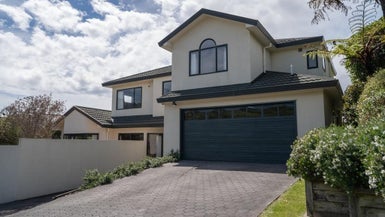 62 Abilene Crescent, Churton Park, Wellington - Carousel 1