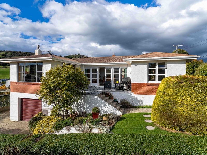 18 Weir Street, Green Island, Dunedin - Carousel 2