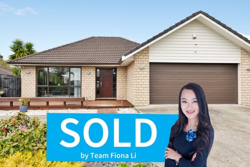 112 Lake Panorama Drive, Henderson Valley, Auckland - Carousel 1