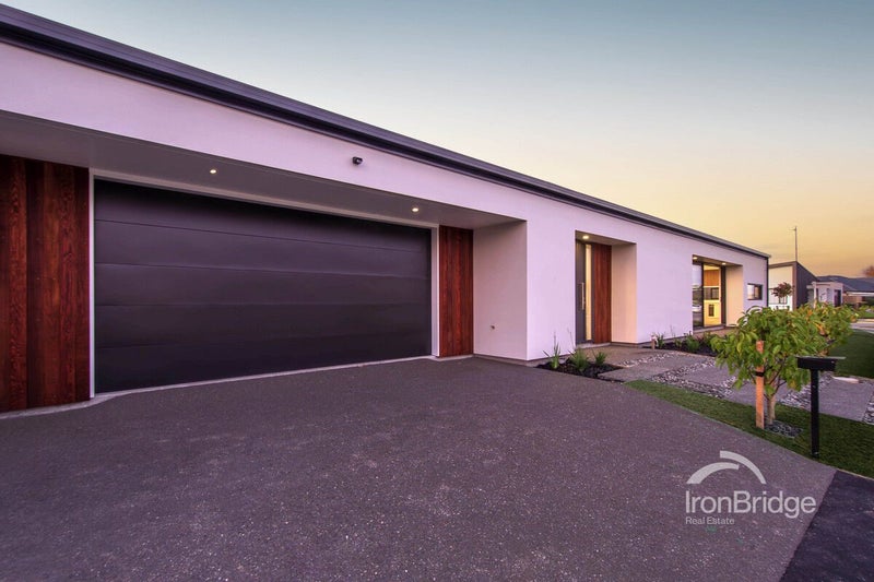 8 Glendore Drive, Halswell, Christchurch - Carousel 2