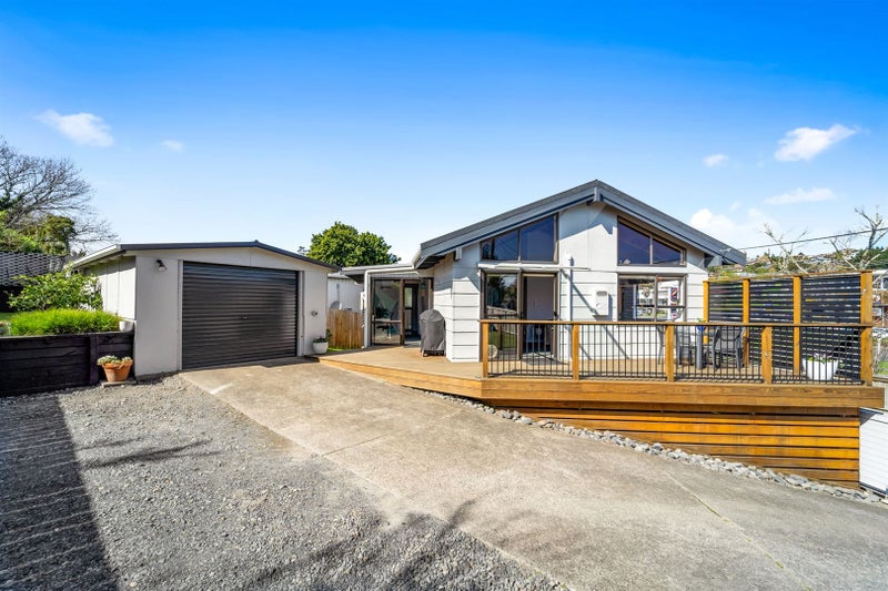 640A Whangaparaoa Road, Stanmore Bay, Whangaparaoa - Carousel 1