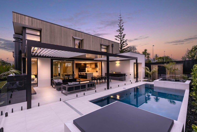 28A Roland Road, Greenhithe, Auckland - Carousel 1