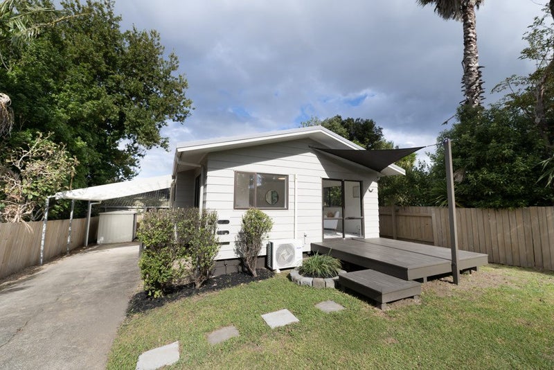 222A Meola Road, Point Chevalier, Auckland - Carousel 1