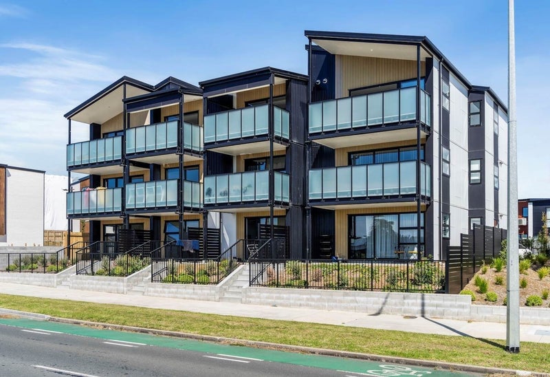 101/32 Shortfin Place, Flat Bush, Auckland - Carousel 1