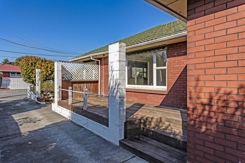 18 Bond Street, Waltham, Christchurch - Carousel 12