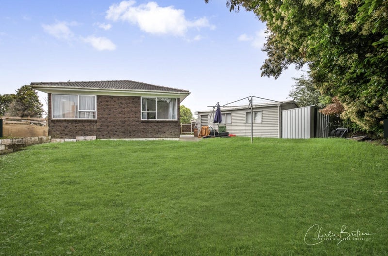 23 Yearsley Place, Manurewa, Auckland - Carousel 1