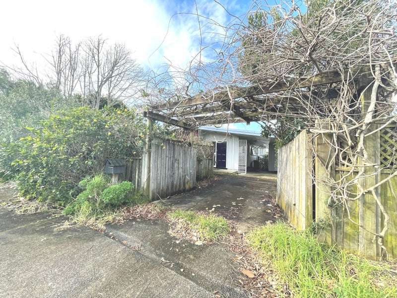 7 Cruickshank Crescent, Meadowbank, Auckland - Carousel 2