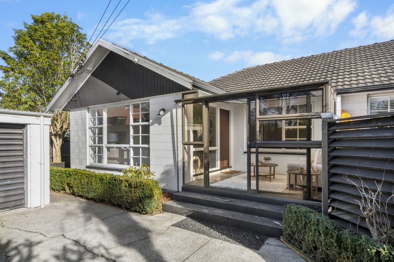 2/36 Tomes Road, St Albans, Christchurch - Carousel 1