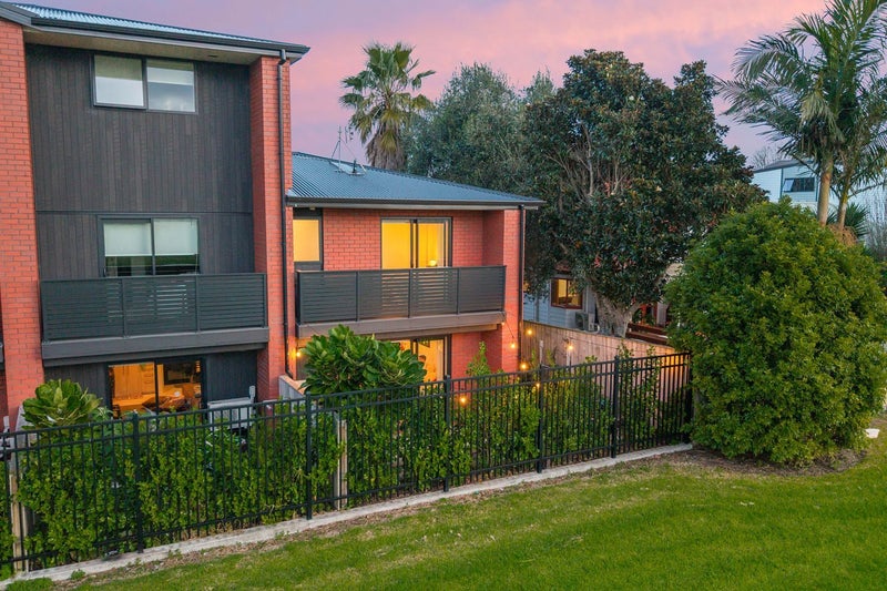 5/61 Wingate Street, Avondale, Auckland - Carousel 20