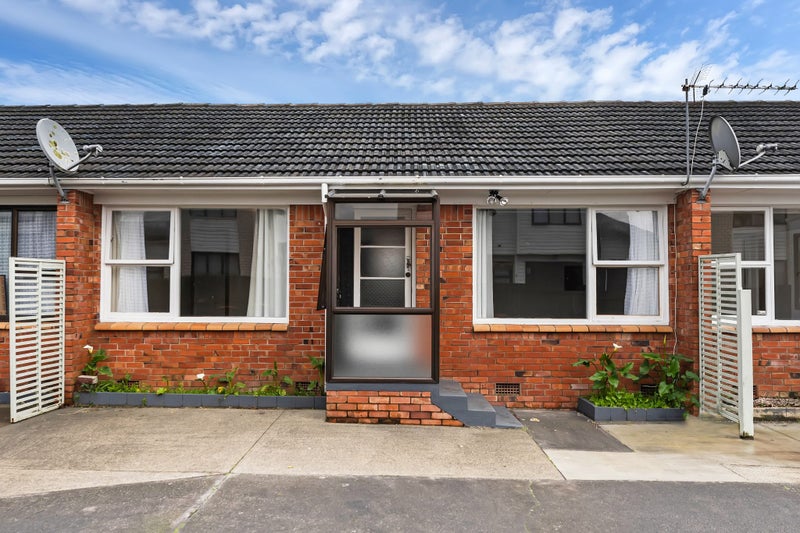 2/19 Motatau Road, Papatoetoe, Auckland - Carousel 1