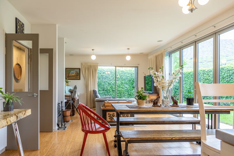 2 Larkins Way, Arthurs Point, Queenstown - Carousel 2