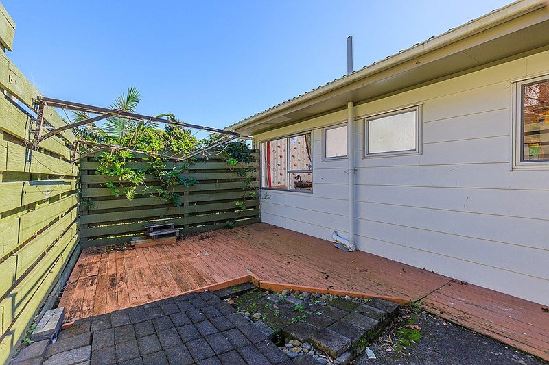 1/58 Roseberry Avenue, Birkenhead, Auckland - Carousel 15