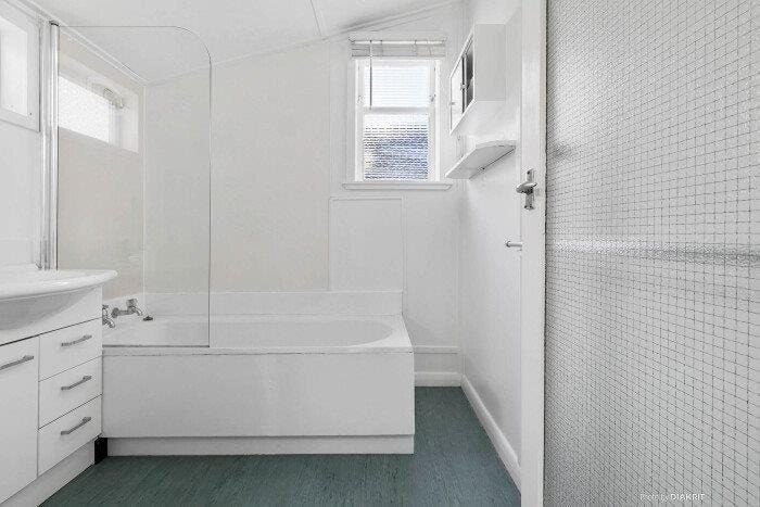 7A Boston Terrace, Aro Valley, Wellington - Carousel 2