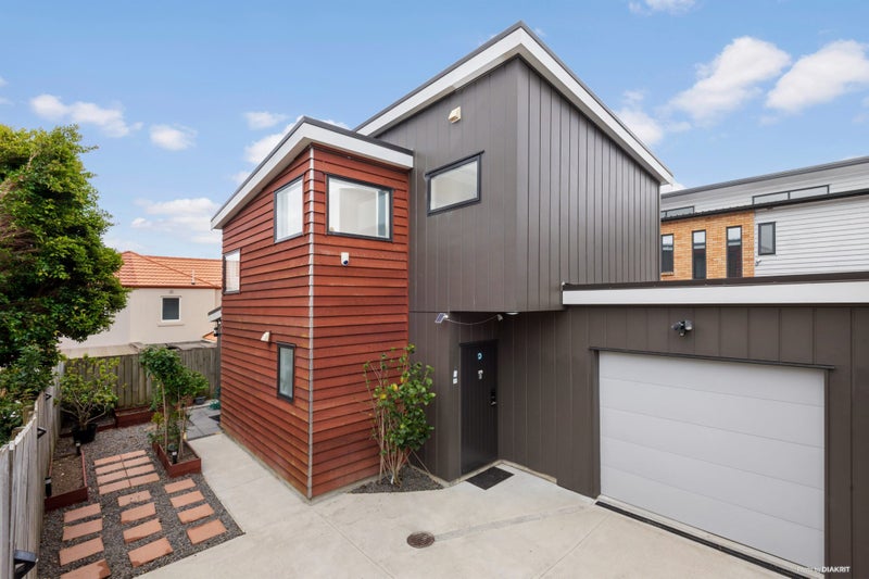 49E Titirangi Road, New Lynn, Auckland - Carousel 15