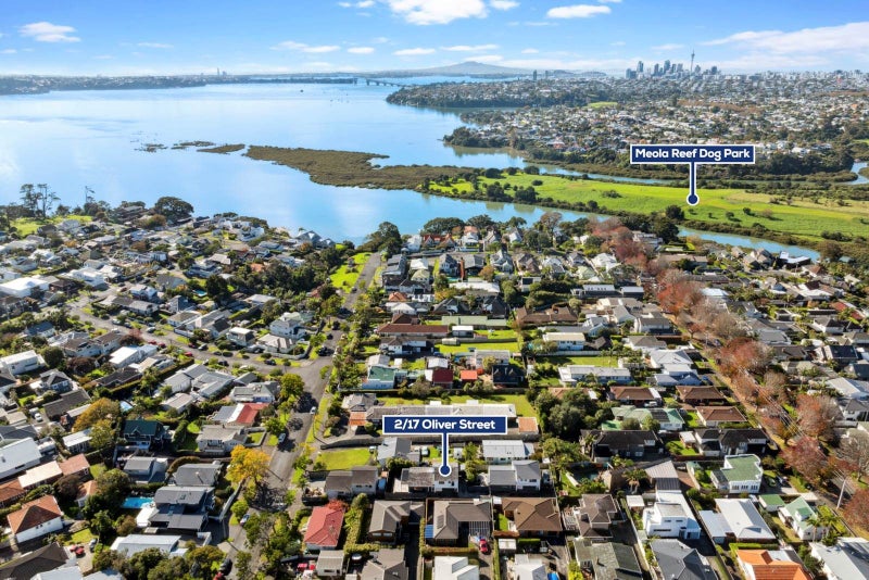 2/17 Oliver Street, Point Chevalier, Auckland - Carousel 2