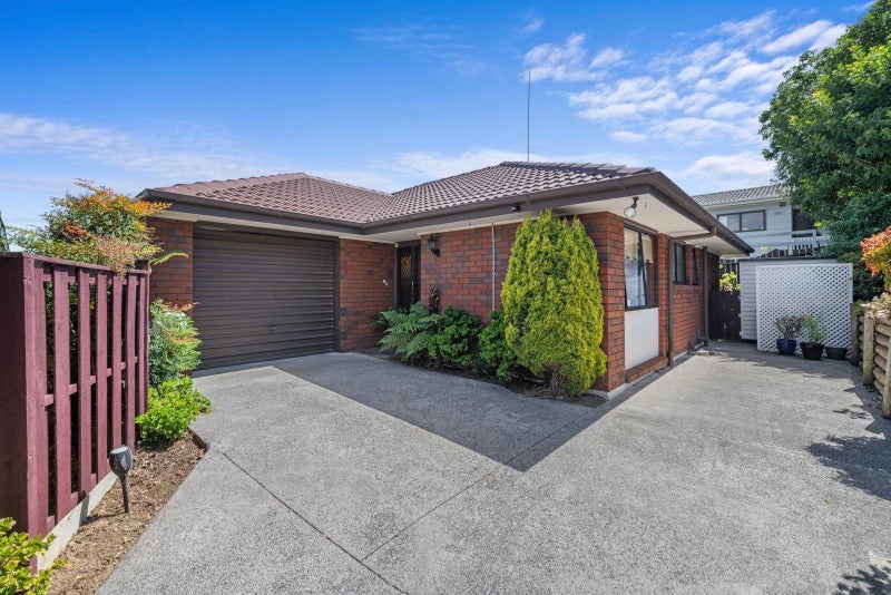 2/71 Dalwhinnie Parade, Highland Park, Auckland - Carousel 1