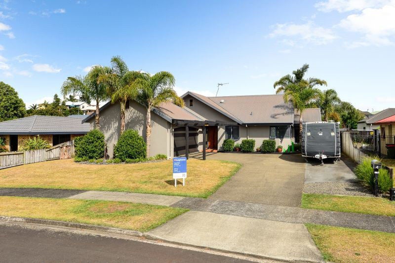 4 Harrogate Place, Grandview Heights, Hamilton - Carousel 1