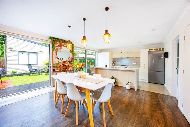 37 Figaro Crescent, Takanini, Auckland - Carousel 1