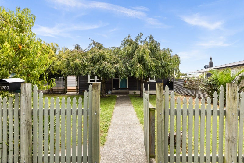 1200 Caroline Road, Mayfair, Hastings - Carousel 16